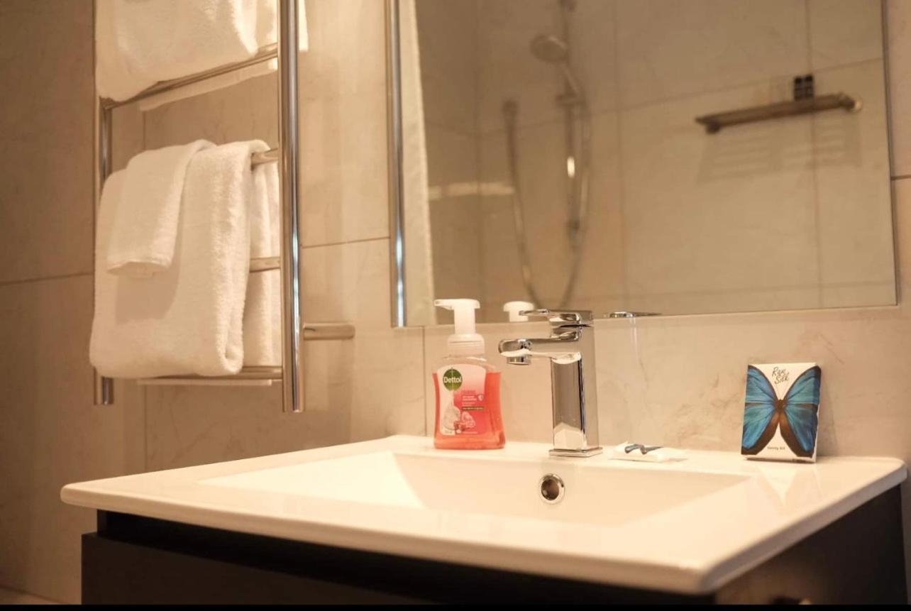 Hamilton Motel Екстер'єр фото