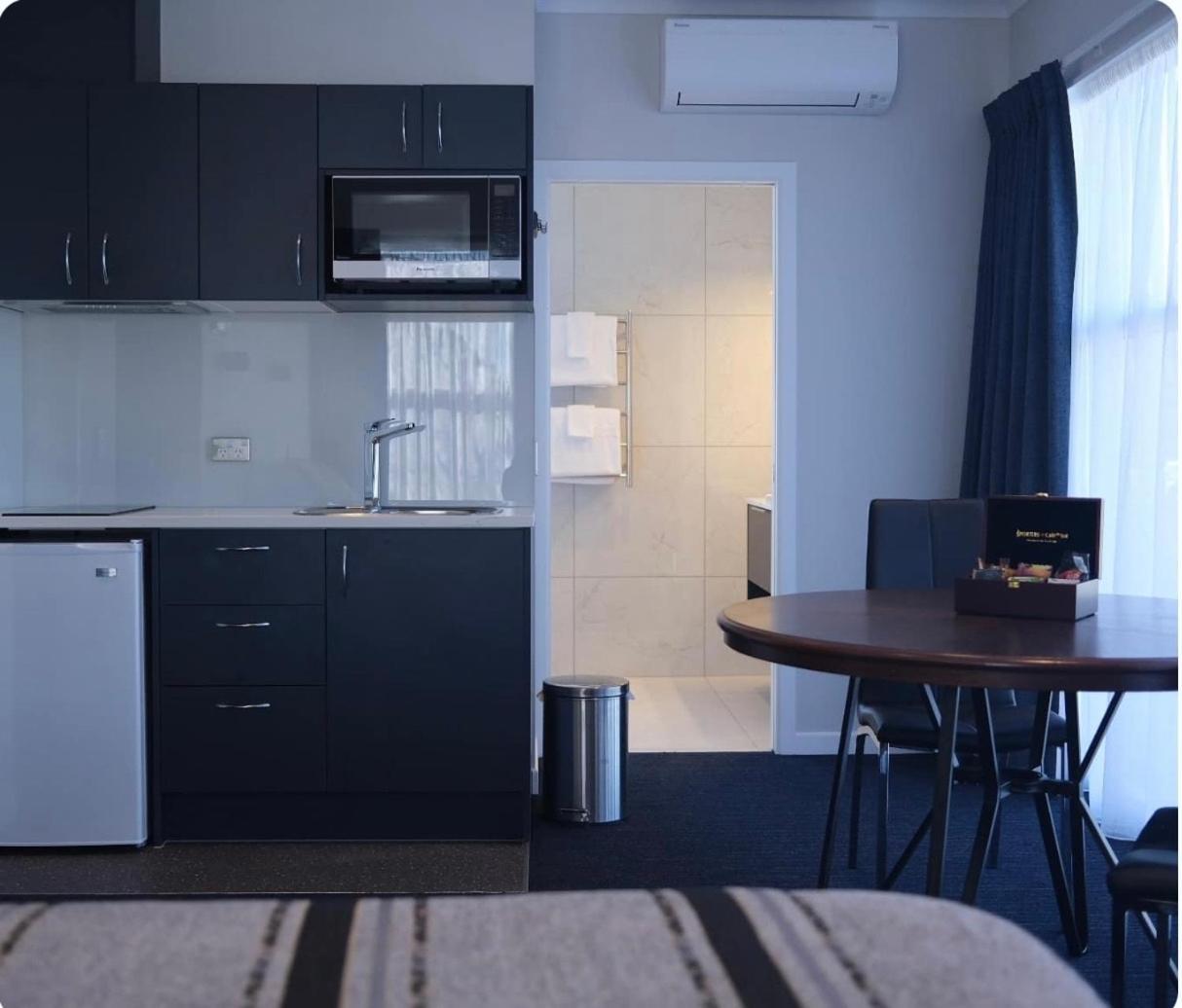 Hamilton Motel Екстер'єр фото